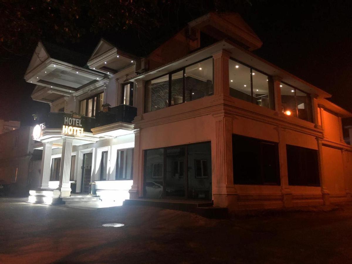 Hotel Grand Gmp Tiflis Exterior foto
